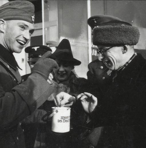 Poznan, 18 lutego 1940 r. - Zbiorka pieniedzy na Pomoc Zimowa (Winterhilfswerk – WHW)