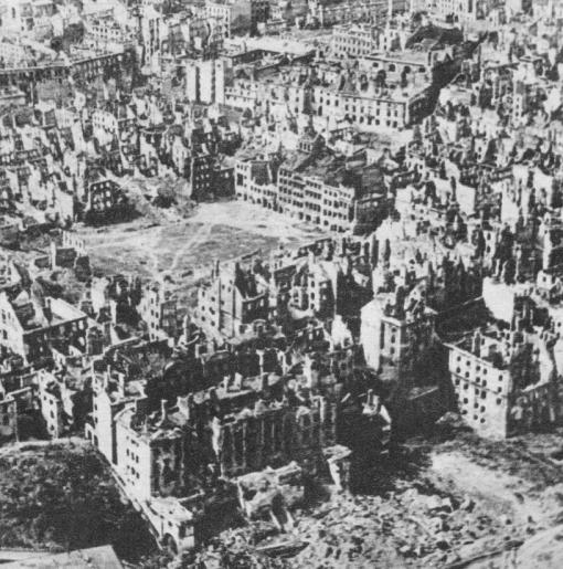 DestroyedWarsaw,capitalofPoland,January1945