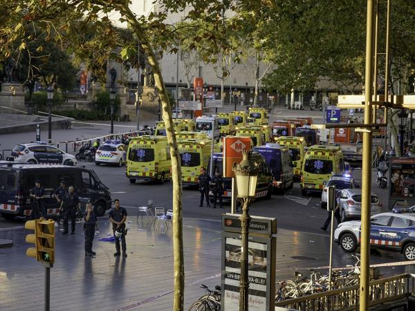 1280px-On17.08.2017,dayofBarcelonaTerroristAttack-170817-0938-jikatu