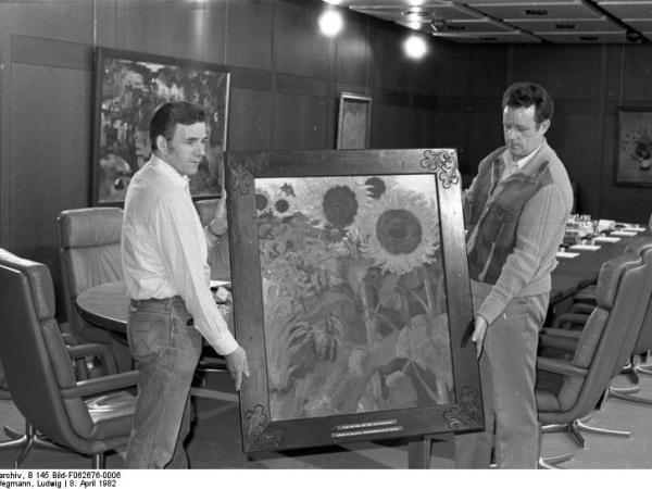 BundesarchivB145Bild-F062676-0006,Bonn,Bundeskanzleramt,Nolde-Gemälde