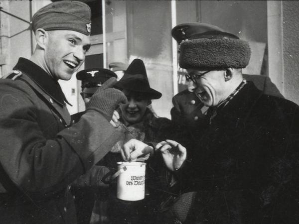 Poznan, 18 lutego 1940 r. - Zbiorka pieniedzy na Pomoc Zimowa (Winterhilfswerk – WHW)